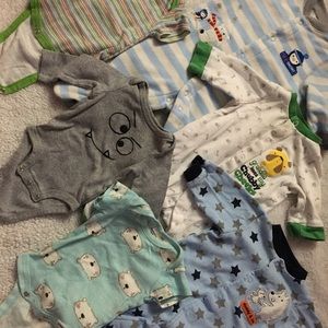 6 outfits size 0-3m